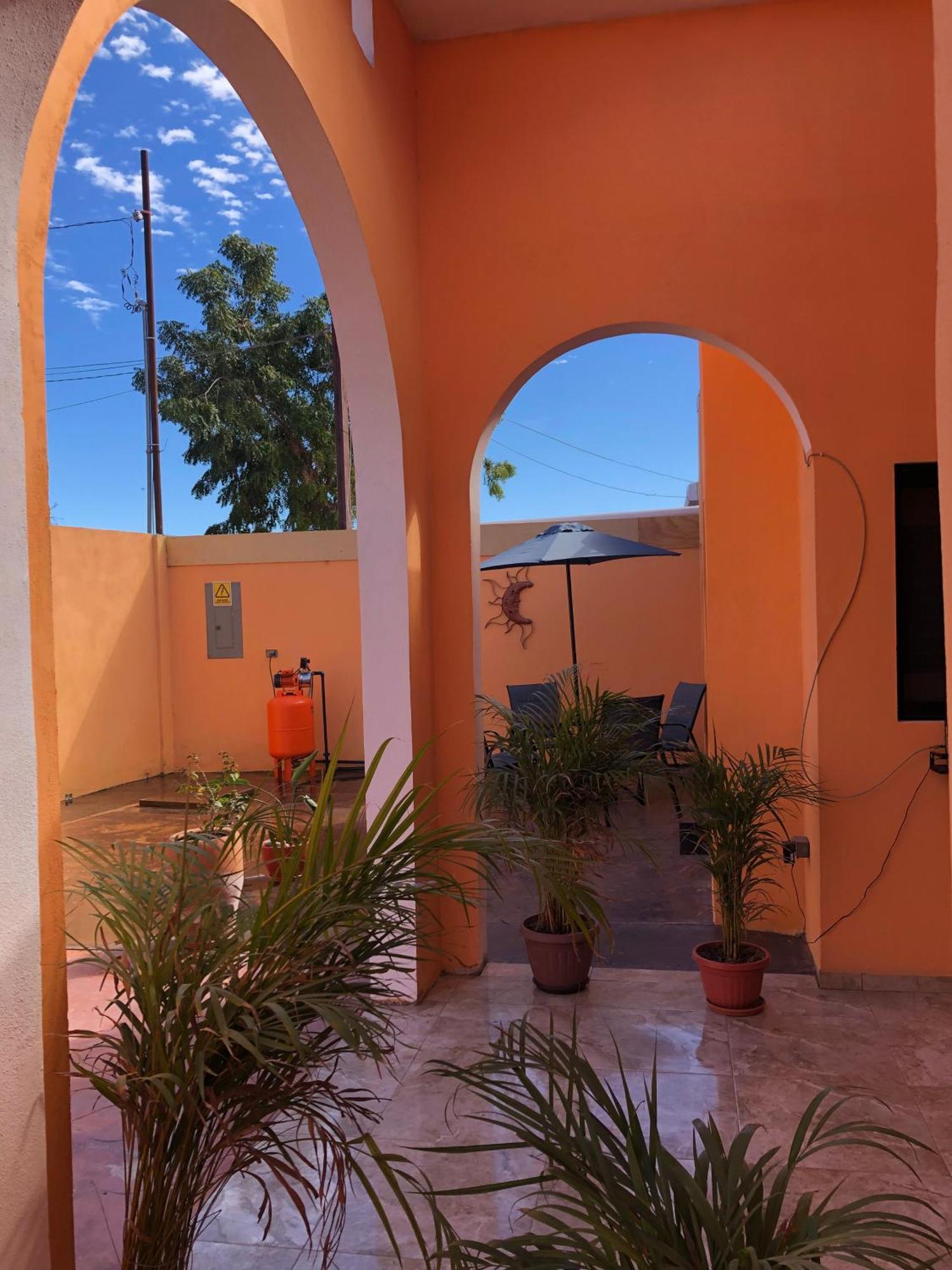 Tres Iguanas Apart Hotel - New, Cozy & Spacious Flats, Short Walk To Beach Loreto  Esterno foto